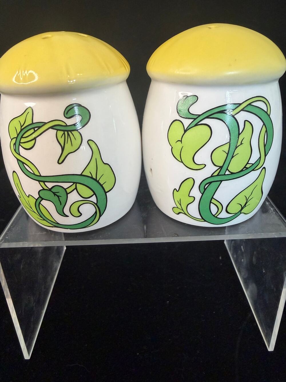 Vintage Walt Disney Product Mickey Mouse Mushroom Salt & Pepper Shakers Japan